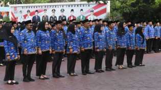 Termasuk 196 Tenaga Dinkes, Bupati Bengkalis Serahkan SK PPPK Paruh Waktu