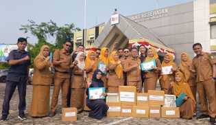 Kadis Kesehatan Bengkalis Serahkan Hadiah Lomba HUT ke-81 RI, Tekankan Kekompakan dan Kebersamaan